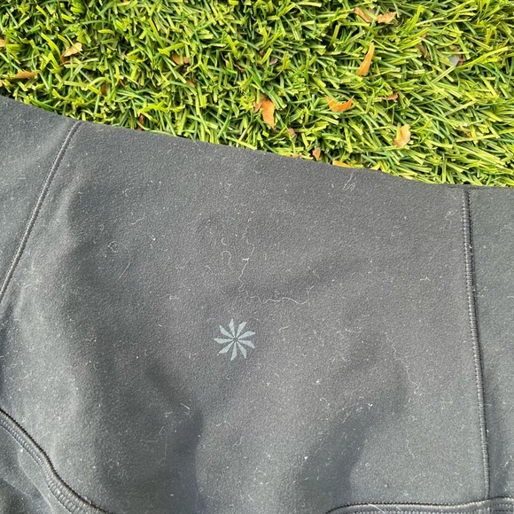 Althleta Salutation Stash pocket leggings in powervita - Picture 5 of 6